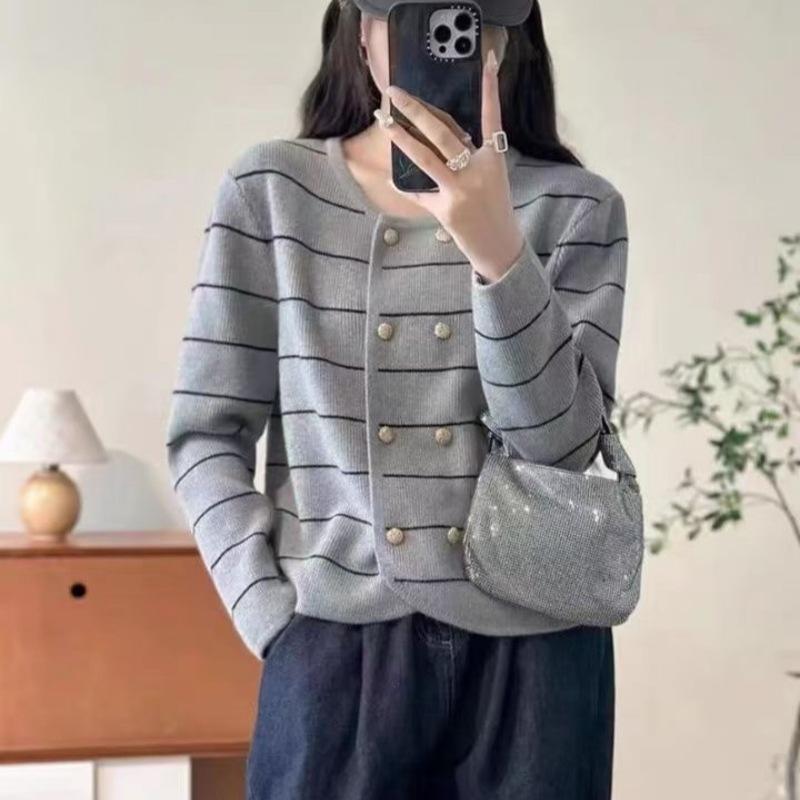 QICED Spring and Autumn Women's Double Breasted Foreign Style Classic Striped Color Contrast Design Loose Round Neck Fashion Knitted Cardigan