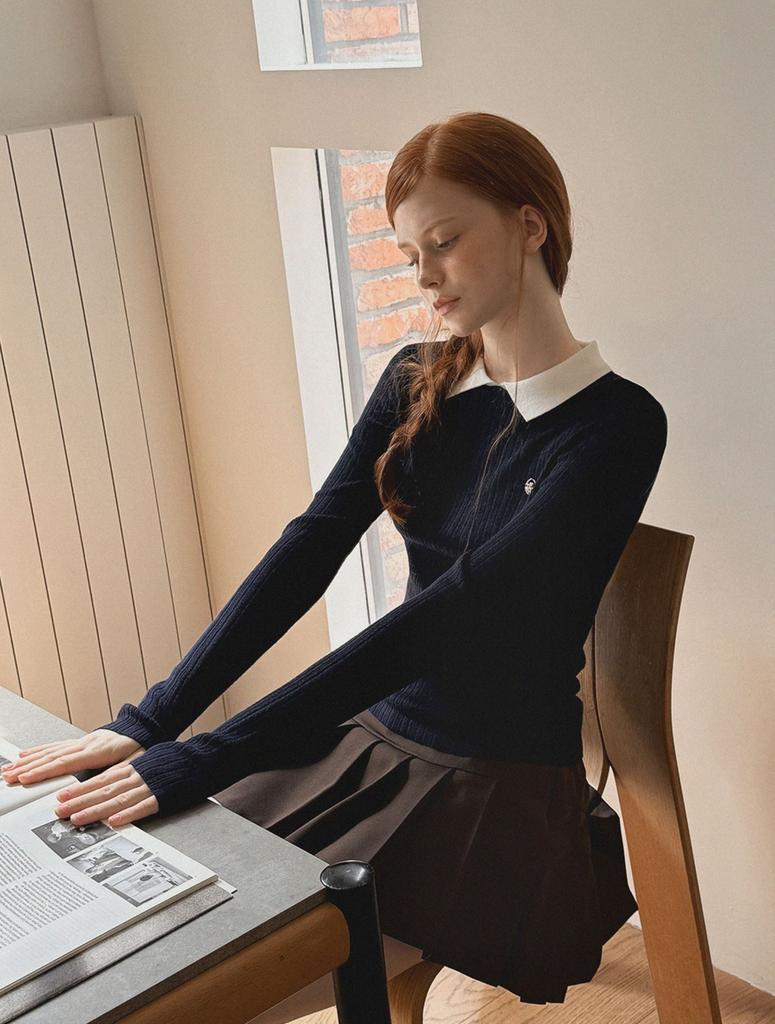 Teuwi Remet Collar Contrast Long Sleeve Knit
