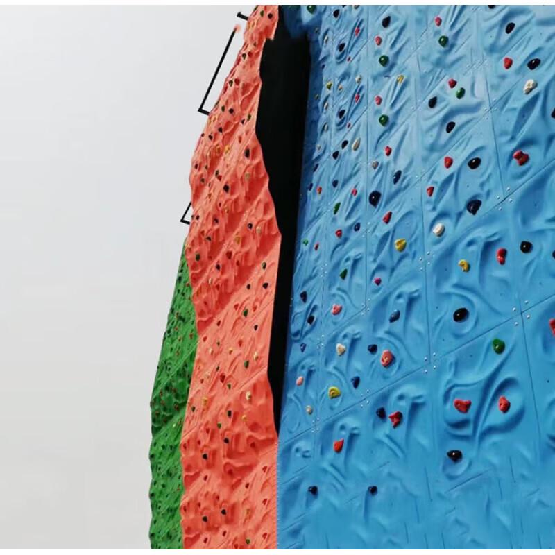 Outdoor Rock Climbing Wall Training System