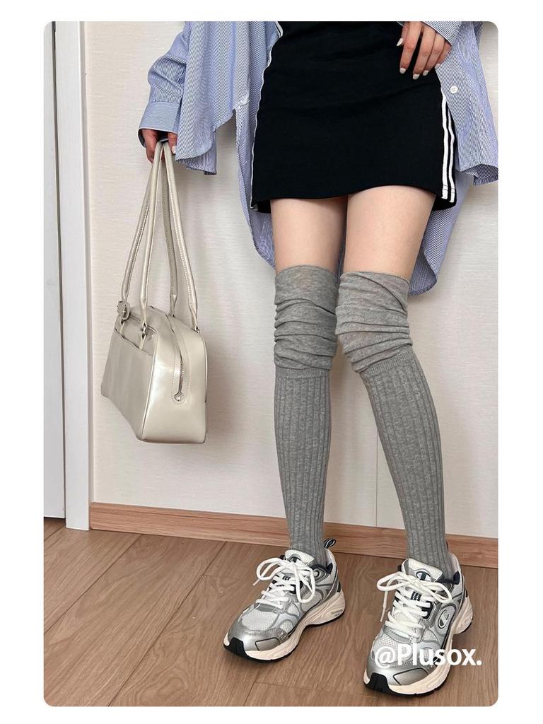Lazy Style Over-the-Knee Women's Socks: Autumn/Winter White & Grey Scrunch, Thigh-High, Calf Boot Socks, Cotton, Japanese JK Style.