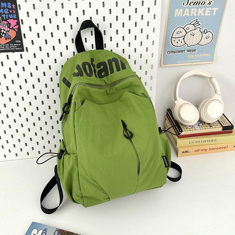 Fashion and leisure large-capacity student schoolbag new versatile travel backpack