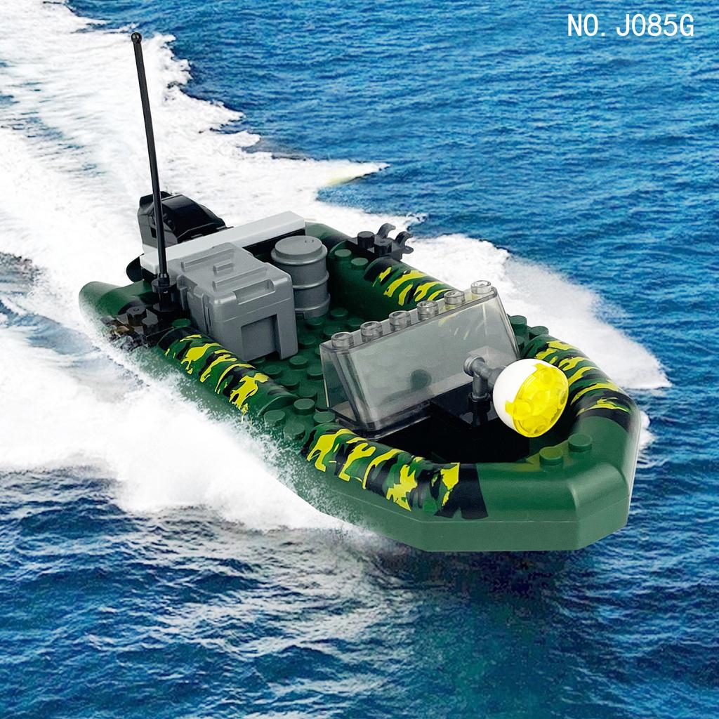 J085G Army Green Assault Boat Building Block Toy Accessories Equipment Box Children Assemble Small Particles