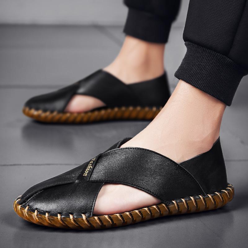 New Beach Vacation Leather Sneakers Summer Casual Ultralight Soft Sole Sandals Roman Walking Footwear Male Driving Handmade Shoe