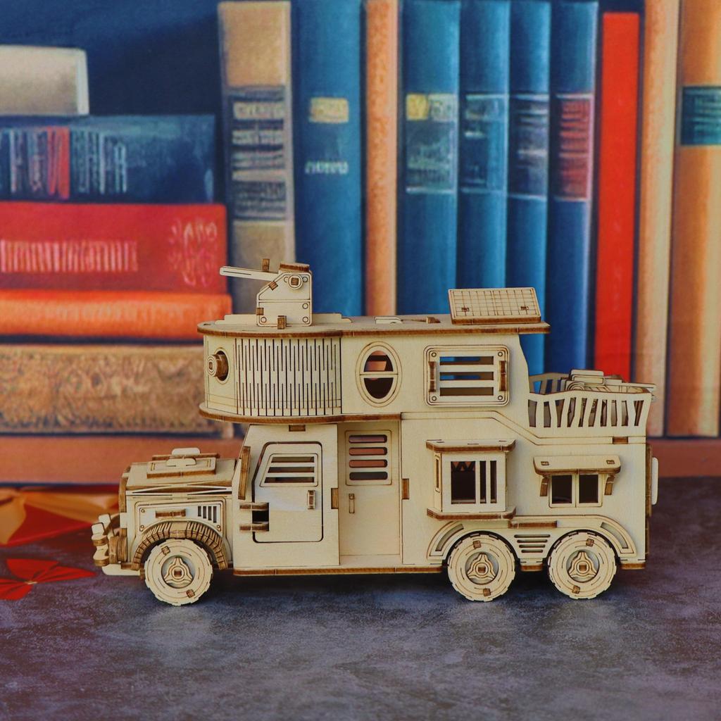 3D wooden puzzle battle RV model, DIY assembly model of Apocalypse mecha tank, 3D puzzle model of armored vehicle