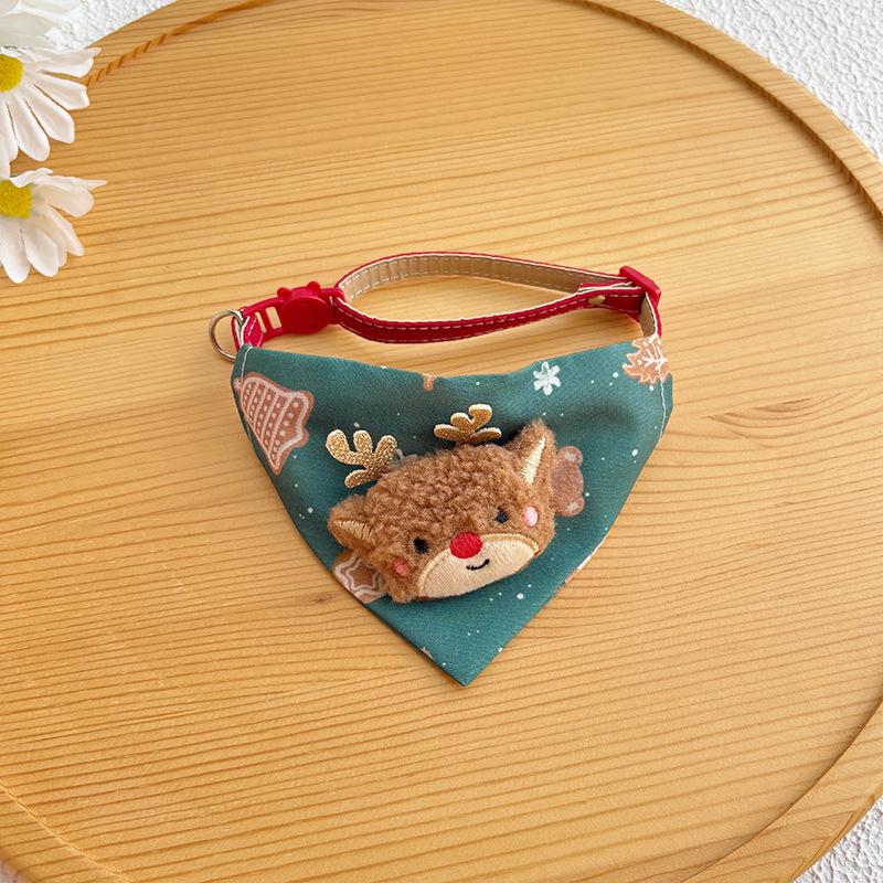 2025 Christmas New Pet Triangle Scarf Collar Cute Cat Christmas Accessories Dog Collar with Red Elk Pattern
