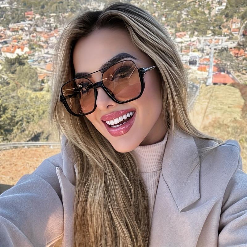 Women's Vintage Rectangular Fashion Glasses Stylish PC Frame with Metal Hinges Casual Streetwear Accessory