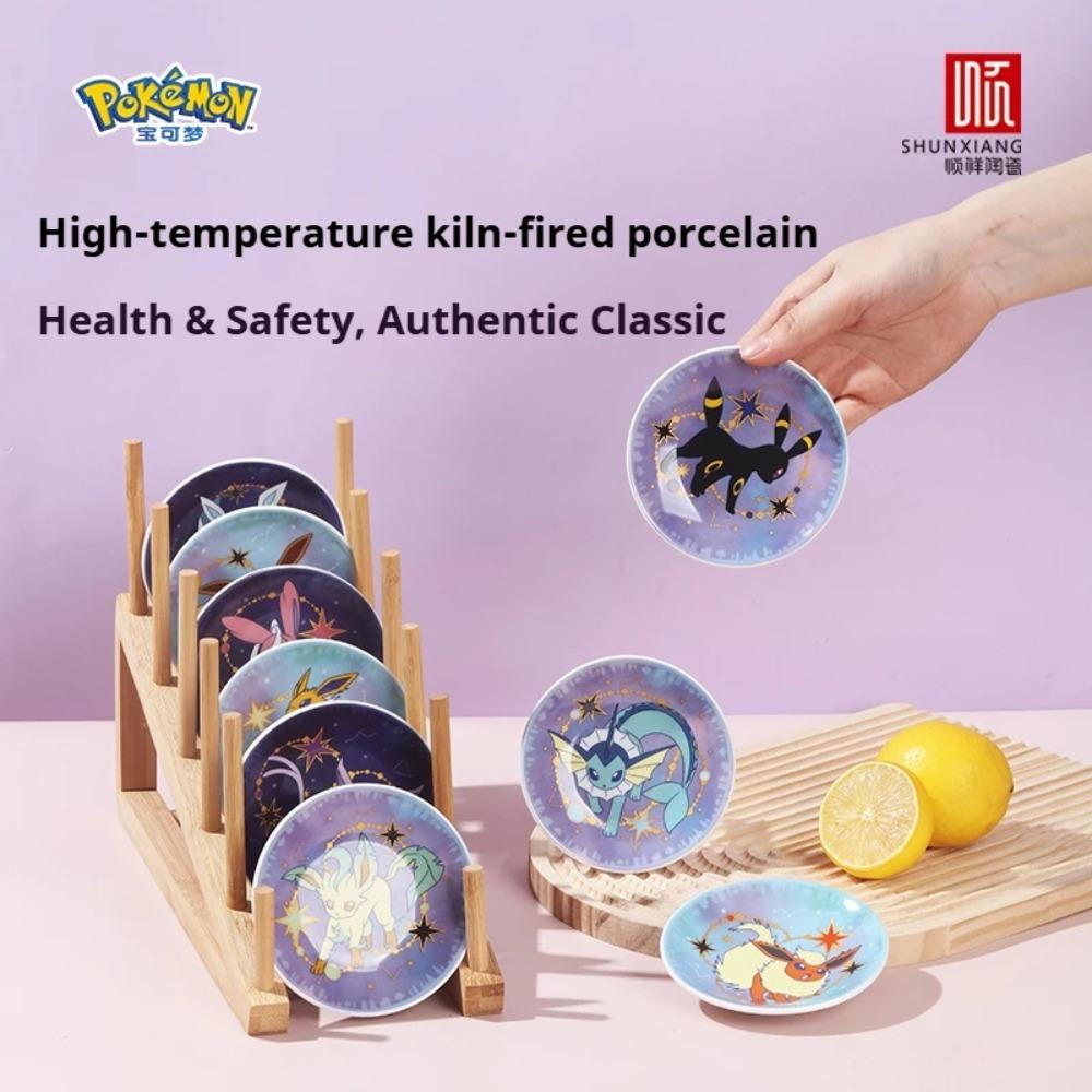 SHUNXIANG Stoviglie da Tavola in Porcellana a Tema Pokémon Anime Set da Cena in Ceramica Adatto al Microonde Stoviglie per la Casa per Regalo