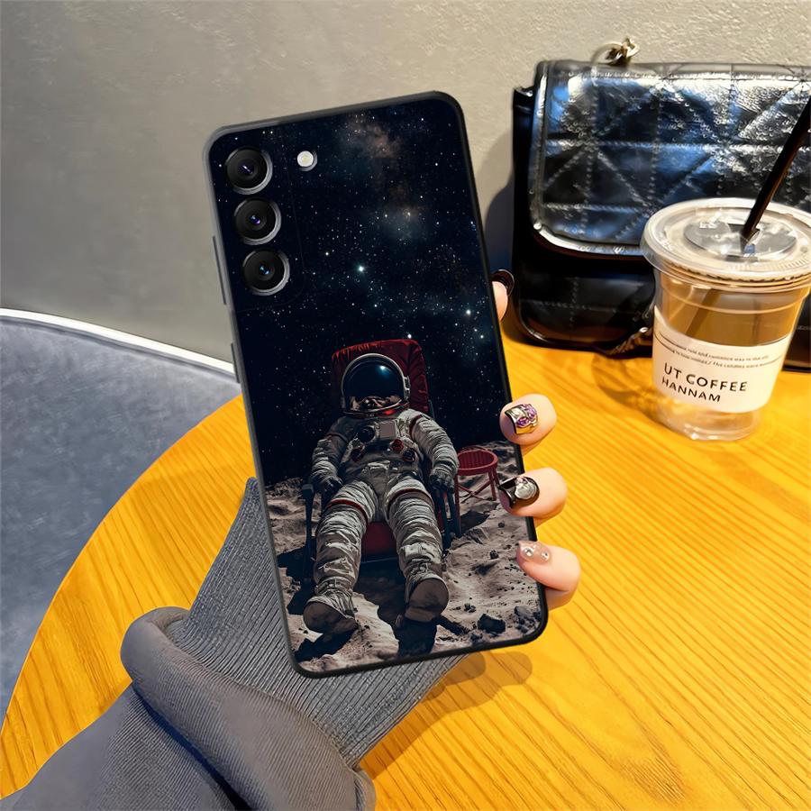 Cartoon Astronaut Art Phone Cover Case for Samsung Galaxy A25 A16 A53 A17 A37 A05 A57 A15 A52 A36 A06 A73 A51 A55 A23 A70 A50
