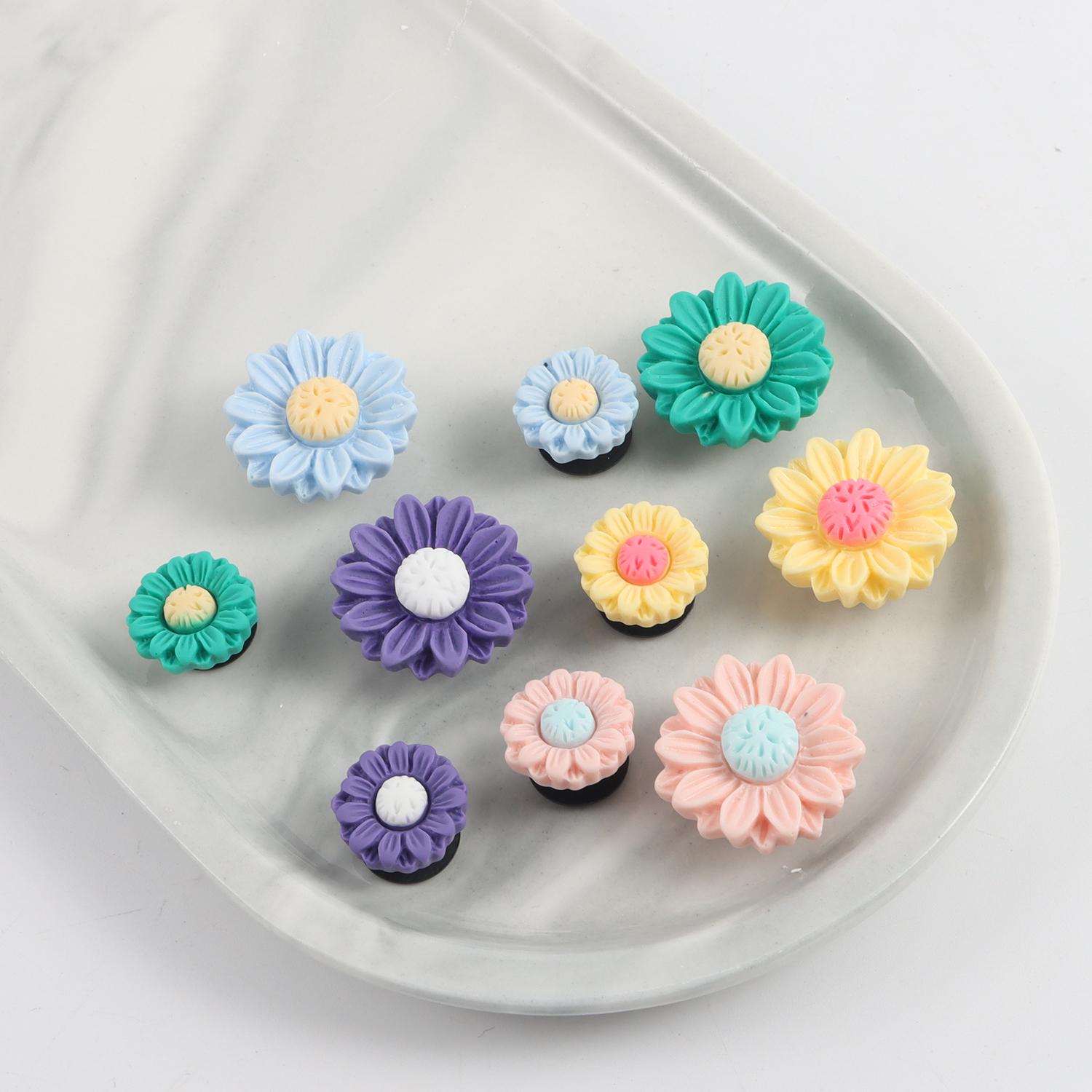 

Randomly mixed flower cute style hole shoe accessory DIY shoe flower, women s beach shoe decoration buckle