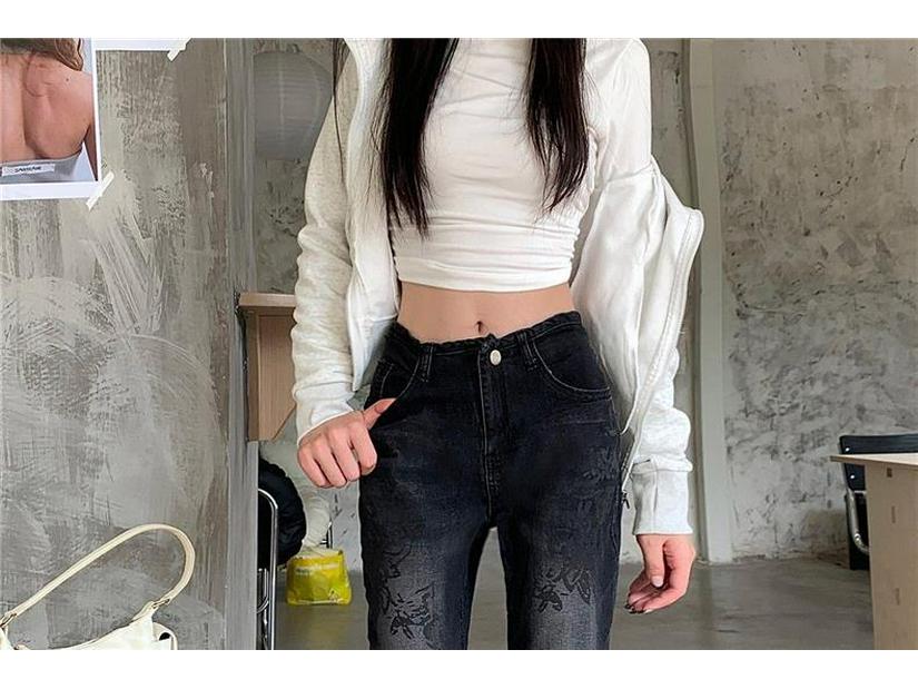 Women's Water-Washed Micro-Flare Jeans - Hot Girl Style, Slim Fit, Body-Shaping, Trendy INS Fashion, Draped Horseshoe-Shaped Long Pants.