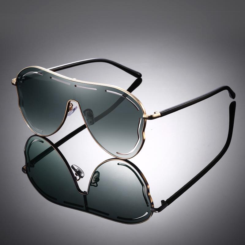 Trendy Oversized Pilot Sunglasses with Gradient Lenses for Men & Women, UV Protection 2440