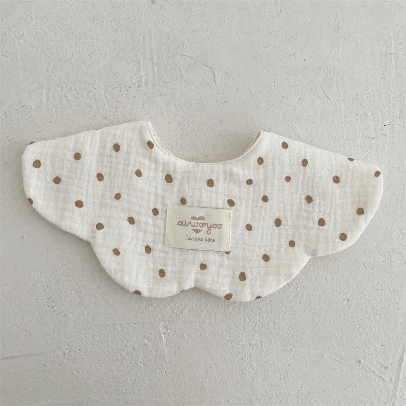 Pure Cotton Korean-Style Baby Drool Bib - Lightweight, Absorbent, Anti-Spit Up, Petal Design