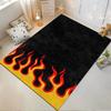Schwarzer Teppich mit rotem Flammen- und gelbem Randdesign für die Heimdekoration Geeignet für den Einsatz als Anti-Rutsch-Matte für Wohnzimmer, Schlafzimmer, Sofas