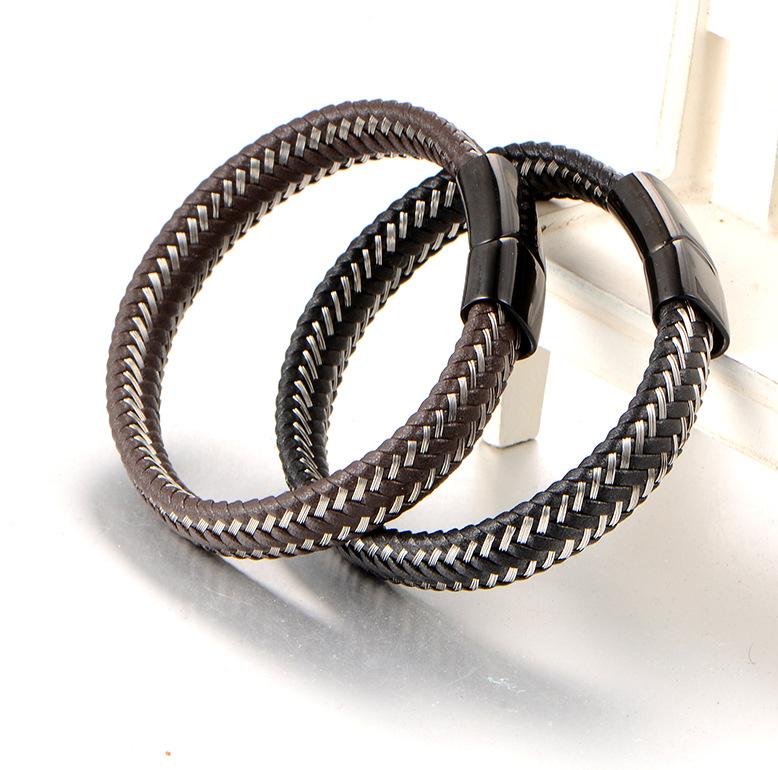 Fashion versatile models, European and American woven leather ropes, simple stainless steel bracelet series