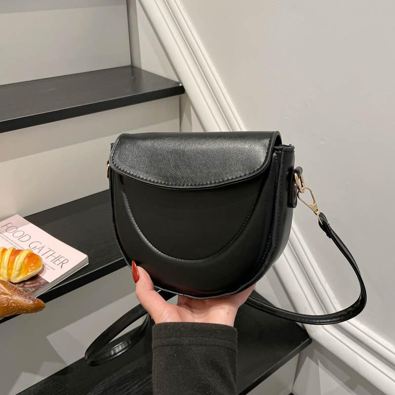 Leisure Commuting Shoulder Bag, Saddle Bag, Simple Cross-body Bag, High Appearance Level, Fashionable