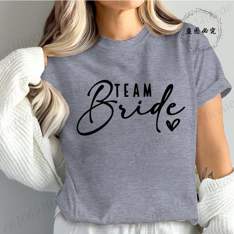Bridesmaid Print T Shirt for Women Bachelorette Party Fashion Streetwear Tops Vintage Bride Team Tees Tshirt Gifts TT01