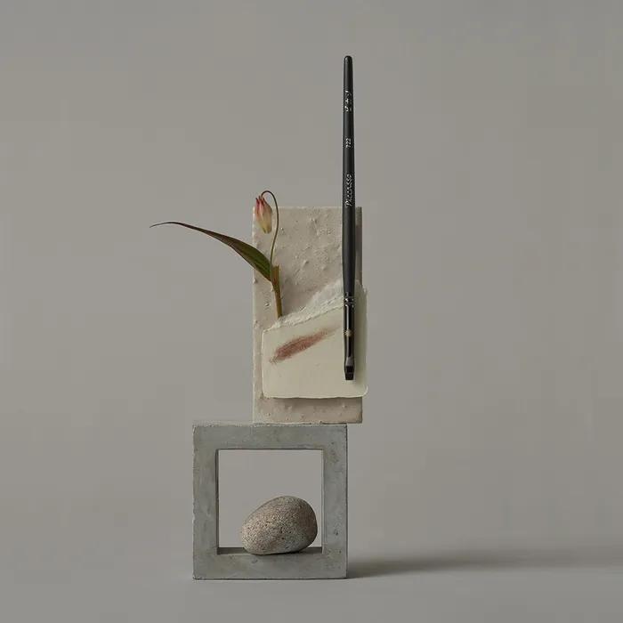 

722 дневные тени для век