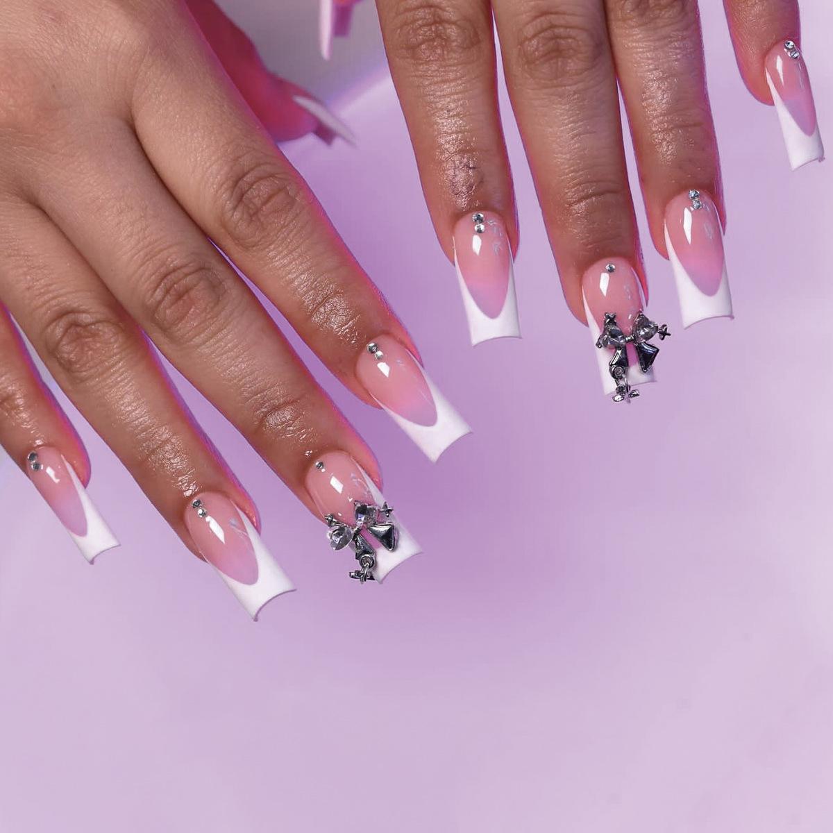 

Medium White French Pink Heart Bow & Star Wearable False Nail Patches