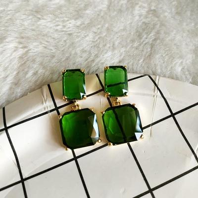 Elegant Green Crystal Earrings for Women - High-End Autumn Niche Design with New Silver Needle 624