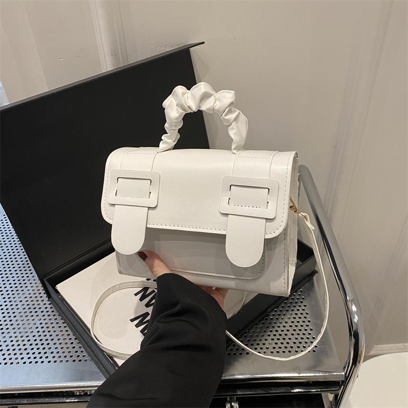 

Small bag women s 2025 winter new trend niche shoulder bag simple small square bag retro casual messenger bag women белый