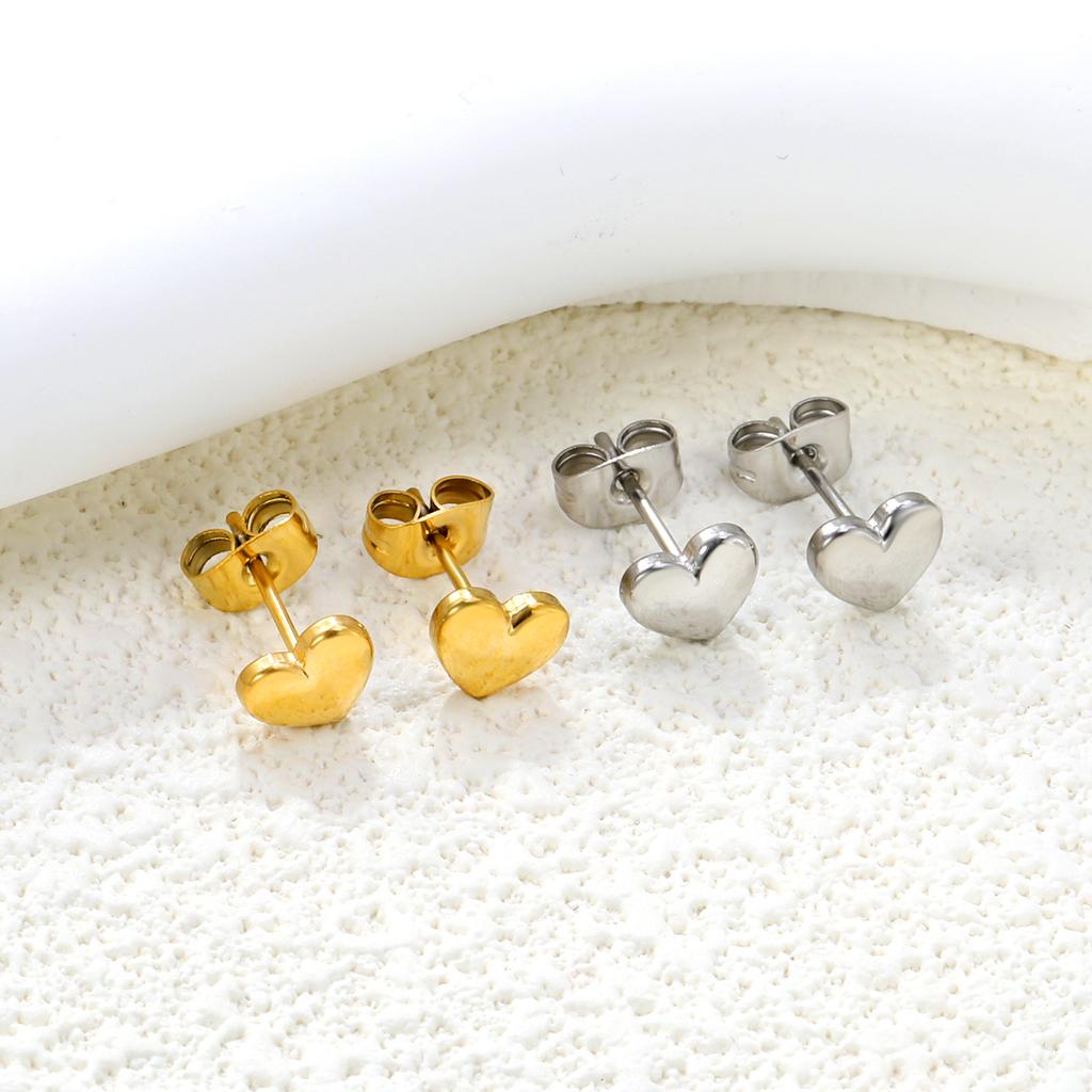 Simple Small Cute Heart Ears Piecring for Woman Girls Surgical Steel Gold Plated Delicate Tiny Love Shape Stud Earrings Jewelry