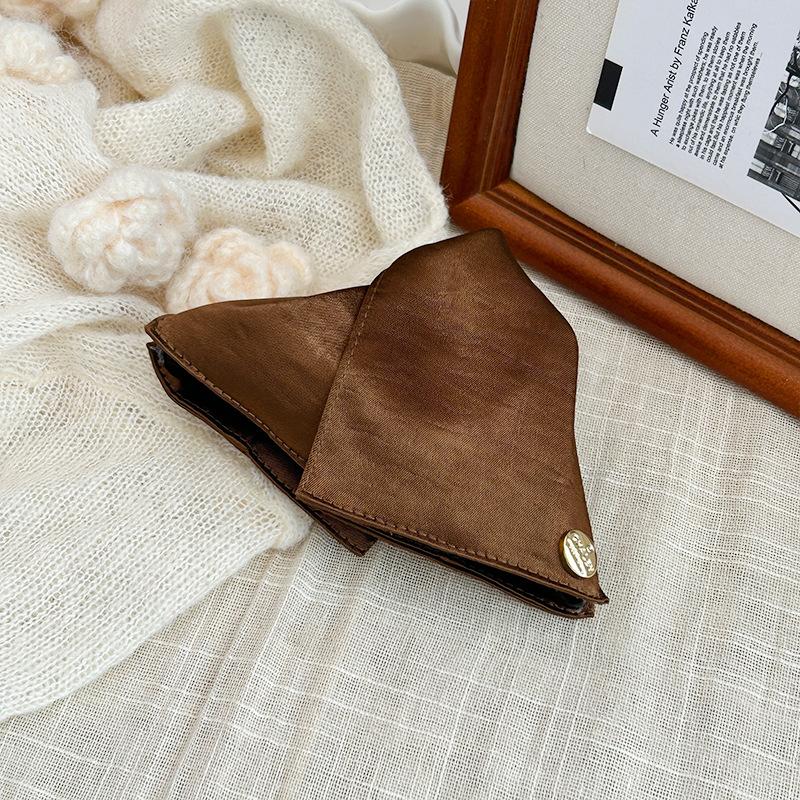 1Pcs Women'S French Luxury Shark Clip French Fabric Shell Triangle Hair Clips Hair Accessories