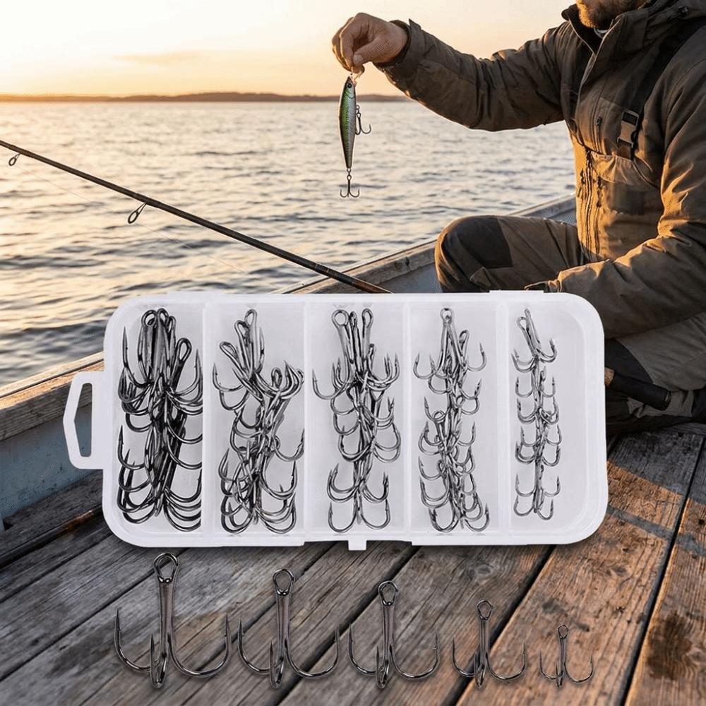 50Pcs/Box Barbed Treble Fishing Hook Iron Three Claw Fishhook Triple Fishing Hook  Fishing Tool