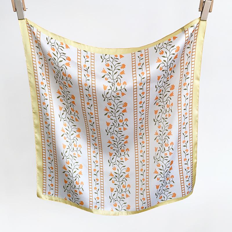 Korean Version of Literary and Artistic Floral Small Fresh Silk Scarf Square Scarf Women's Neck Spring and Summer New Neck Protection Versatile