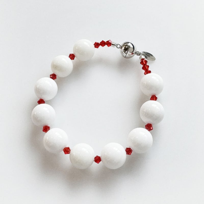 

August Harmony 925silver White Strawberry Bracelet One