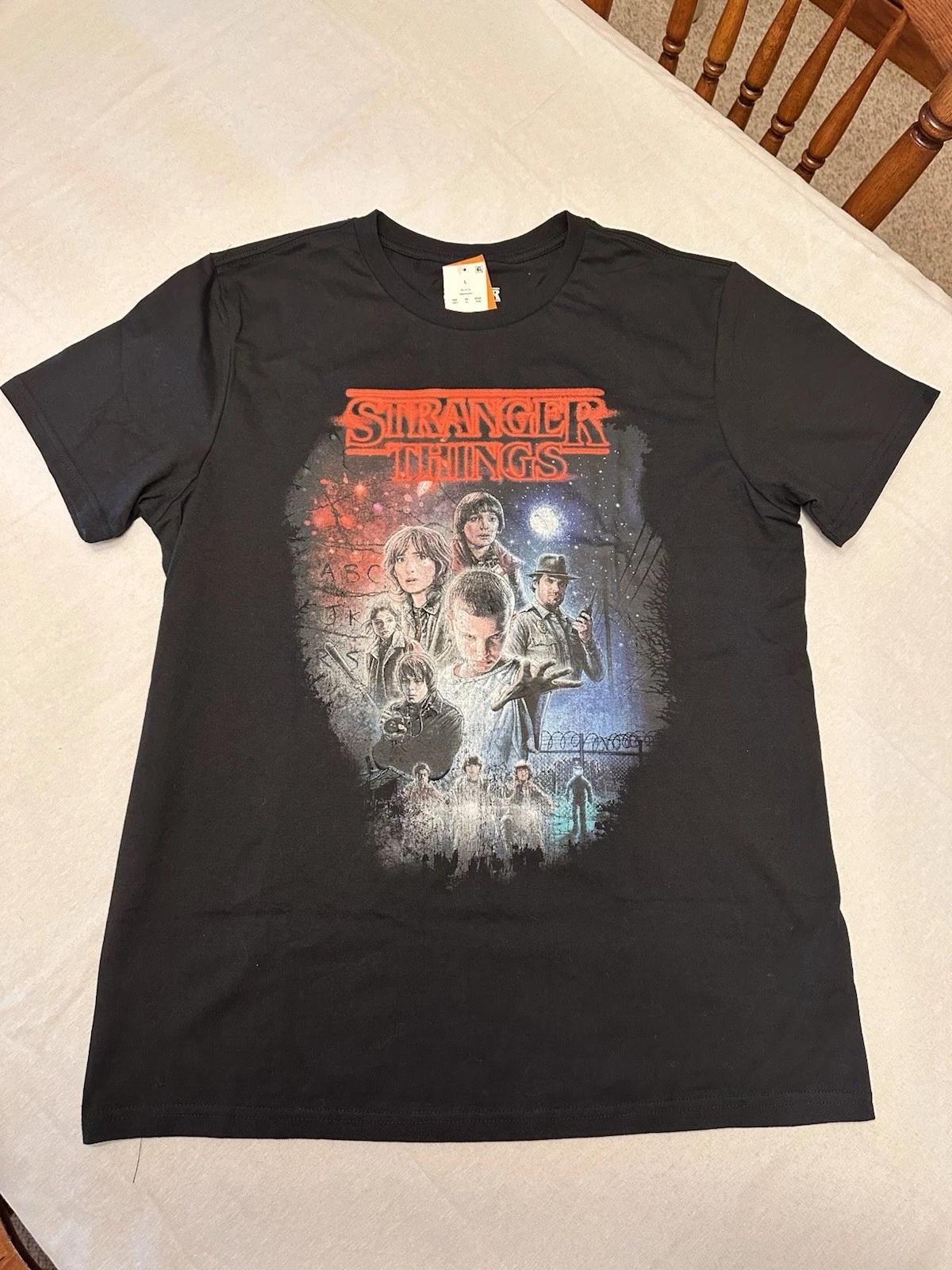 Stranger Things Poster T-Shirt Men’s Size Large - Brand New With Tags 4XL