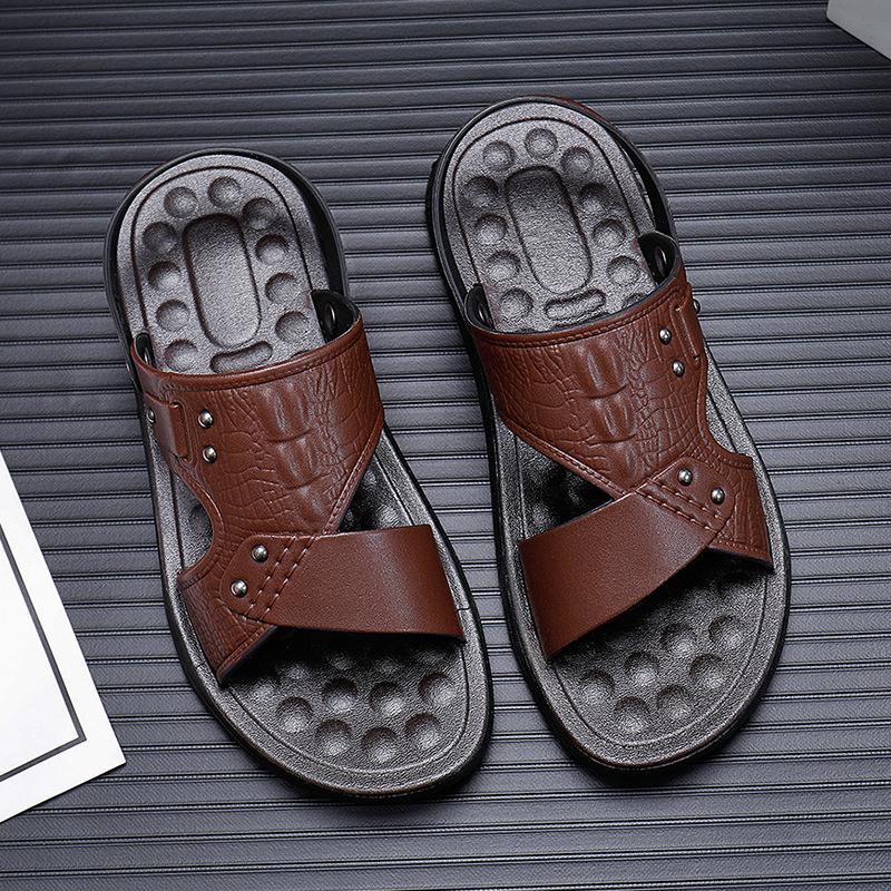 

Slippers men s summer new leaking toe sandals leather crocodile pattern sandals integrated casual fashion beach men s shoes 38