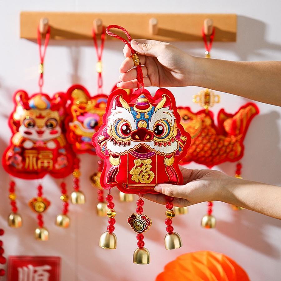 1 Stück 2025 Jahr der Schlange Frühlingsfest Fu-Zeichen Löwenanhänger Chinesisches Neujahr Laden Zuhause Segensgeschenk Windspiel Glocke