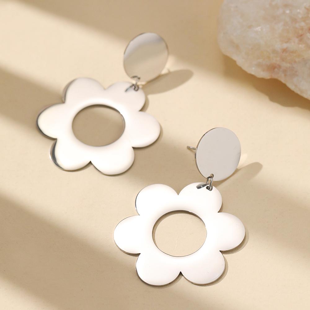 Stainless Steel Earrings Simple Style Symmetrical Circle Flower Design New Fashion Earrings For Women Zircon  Atmospheric Gifts