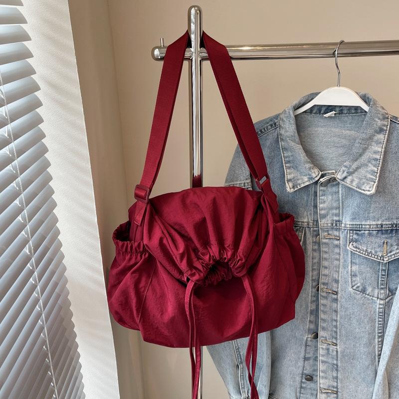 Couple Drawstring Oblique Span Bag Large Capacity Folding Messenger Bag Unisex Stray Bag Solid Color Casual Shoulder Bag