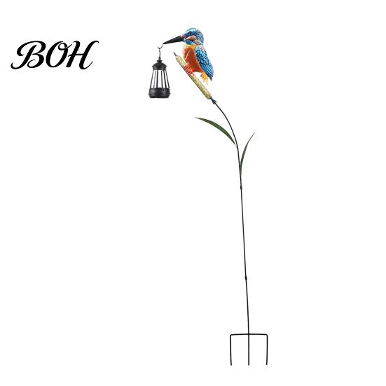 Solar Powered Outdoor Decor Kingfisher Garden Stake Light, Metal Bird Yard Art with Hanging Lantern, Auto-On Retro Hollow Lanterns LED Waterproof