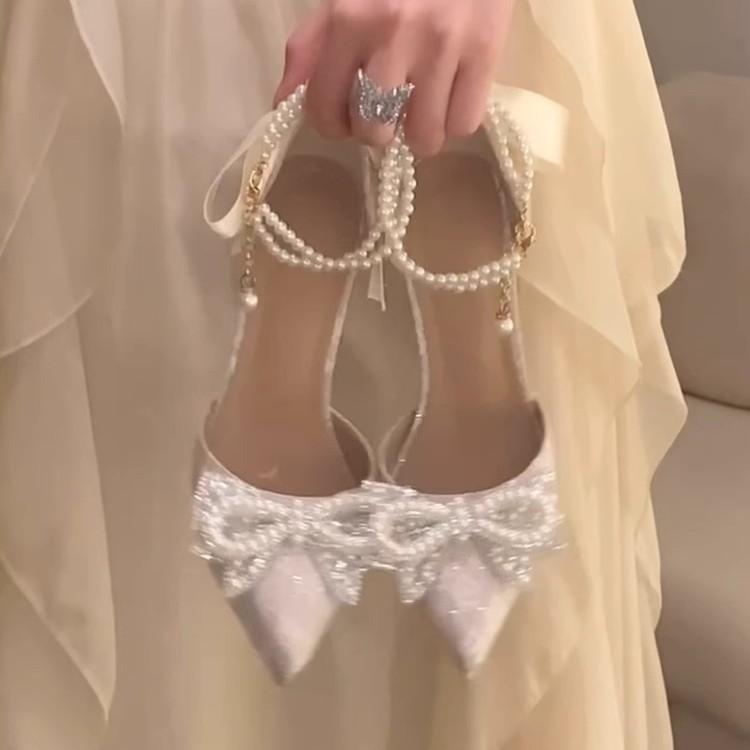 

Красивые свадебные туфли для невесты водонепроницаемый стол маленький человек артефакт для увеличения роста свадебное платье туфли на высоком каблуке женские 2025 одинарные туфли весна и лето 34