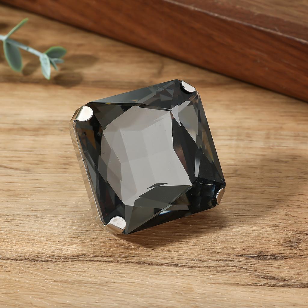 Open Square Statement Ring - Fashionable  Minimalist  Versatile  and Luxuriously Chic