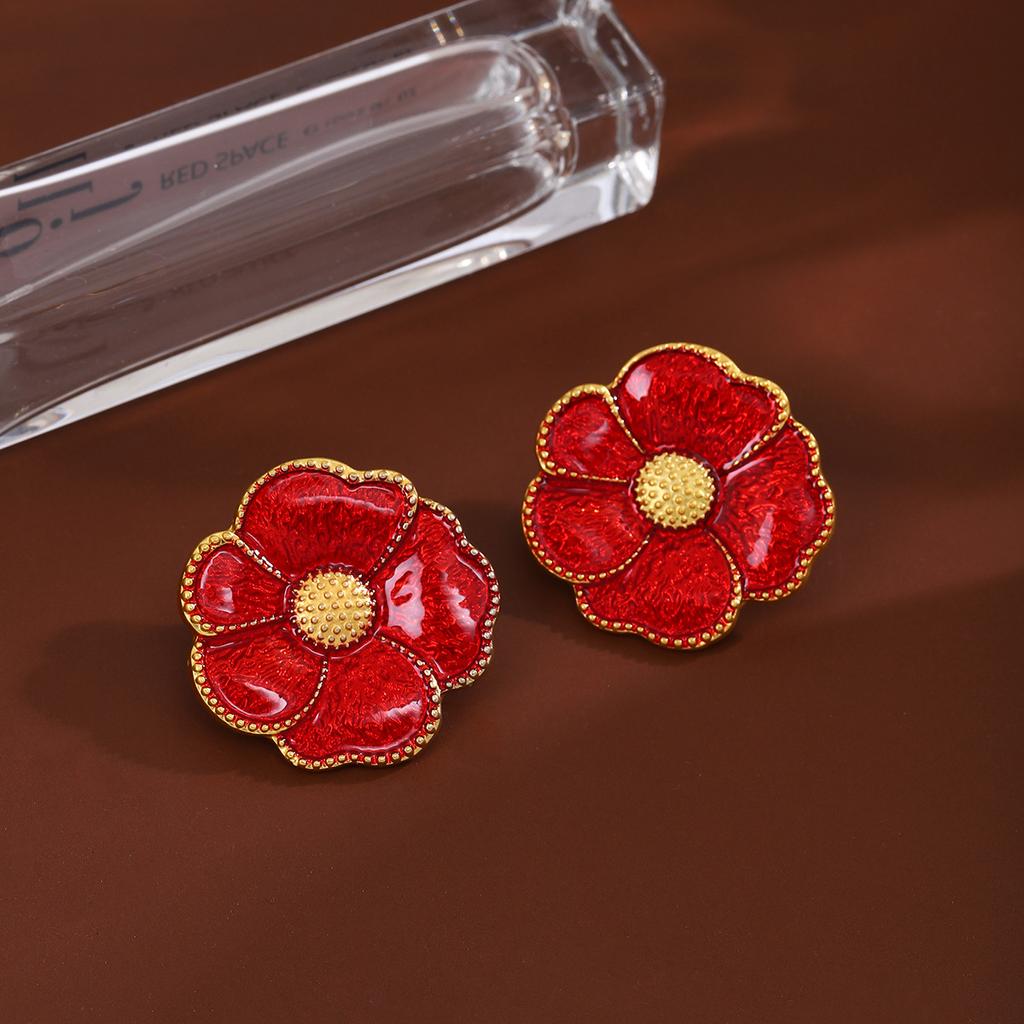 Retro Niche Temperament High-End Floral Stud Earrings Women'S Antique Style Personality Light Luxury Earrings