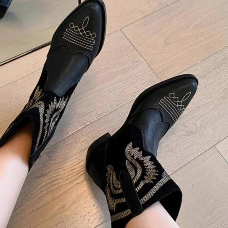 Größe Knöchel Cowboystiefel für Frauen Wildleder Echtleder Stickerei Cowgirl Chunky Heels Schuhe Winter Kurze Booties