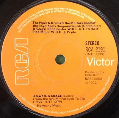 Płyta 7-calowa PIPES & DRUMS OF ROYAL SCOTS DRAGOO - Amazing Grace RCA2191 RCA Victor 1972 UK Military Used