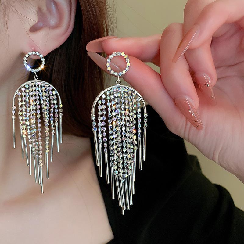 Silver Needle Diamond Fringed Metal Earrings European and American Fashion Long Earrings Light Luxury Personality Design Earrings Women