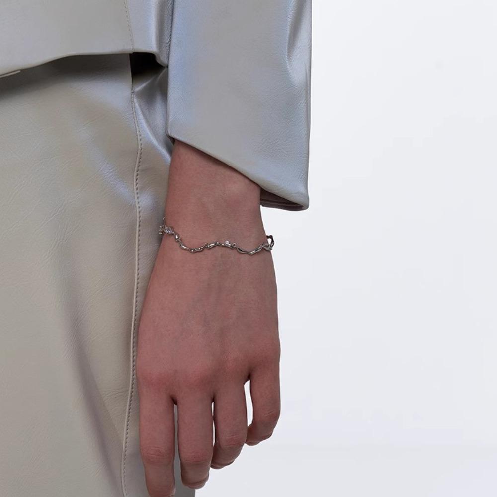 Luxury Diamond Irregular Wave Necklace Women Adjustable Choker Collarbone Bracelet