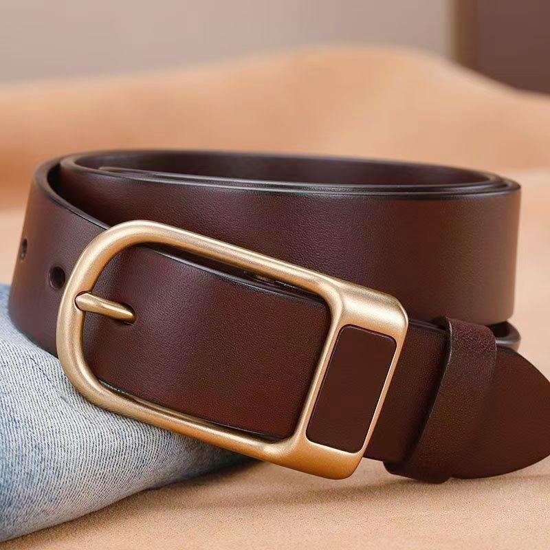 

Мужской ремень из кожи с пряжкой из сплава, Модный, Повседневный, Простой, Персонализированный, Деловой Ретро, Классический, Универсальный и Трендовый Length 120cm Width 3.2cm коричневый