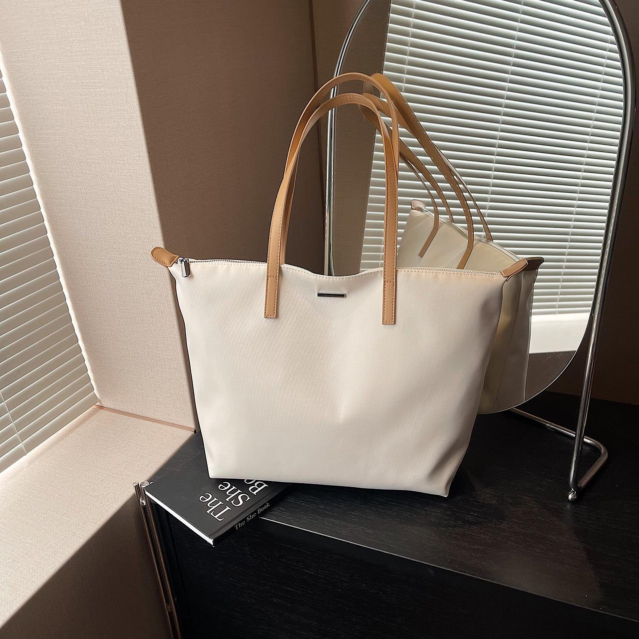 

Spring new fashion shoulder bag casual large capacity armpit bag commuting versatile trend tote bag