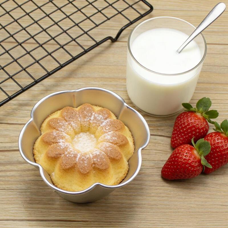 MDNG Flower Shape Baking Mold Set