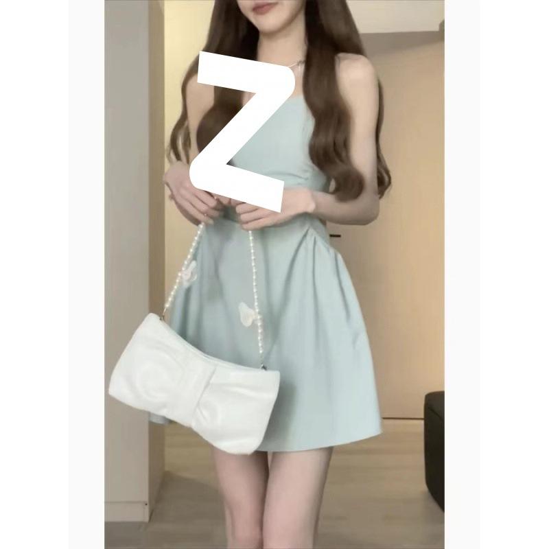 The new pure desire wind pumping pleated waist design feeling covering meat versatile suspender dress sexy and thin bottom skirt