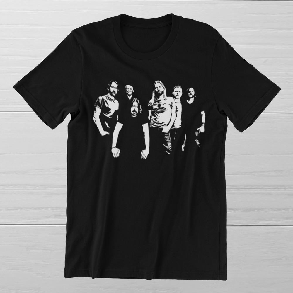 FOO FIGHTERS  Heavy Metal Alternative Rock Band on Ring Spun Cotton Tee Unisex T-Shirt L
