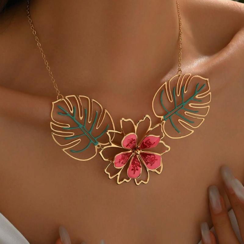 

Модное ожерелье для женских украшений золотой