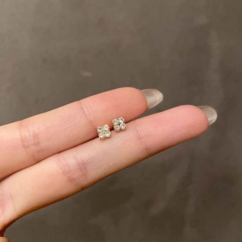 Mini exquisite square diamond zircon stud earrings, earbone studs, women s niche design, Xiaoxiangfeng earrings tide