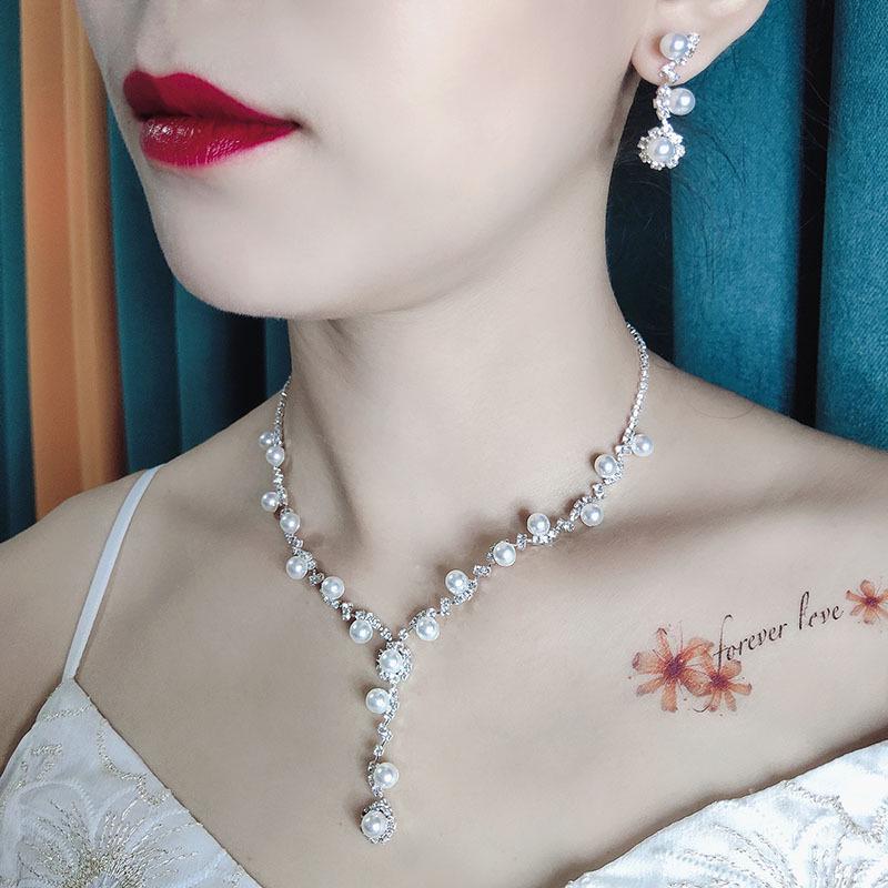 Brand New Sparkling Diamond Women's Jewelry Set: Necklace, Earrings & Bracelet